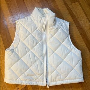 EUC Cropped zipped up VEST WARM COAT TOP white large winter PUFF SHEIN‎